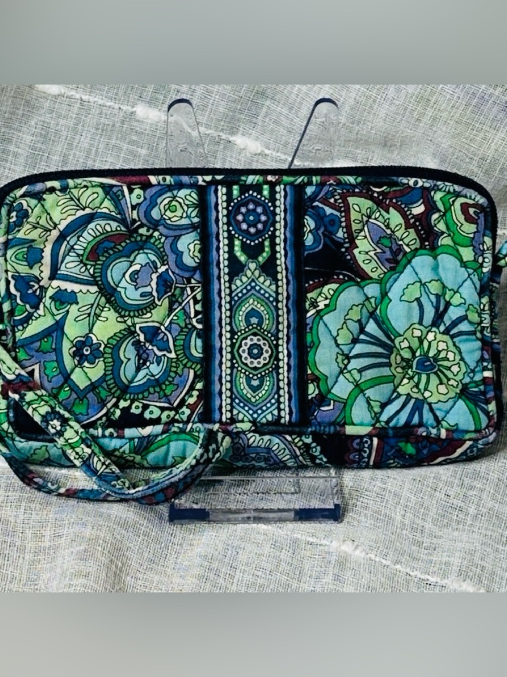 Vera Bradley Navy Green Rhapsody Pattern Small Zip Wristlet Designer Fall 2009